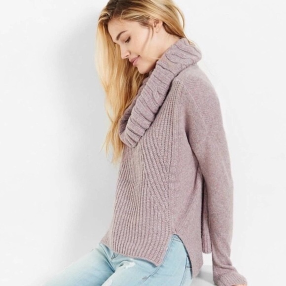 ⭐️ Express Knit Cowl Neck Boxy Sweater in Dusty Pink - Picture 2 of 7